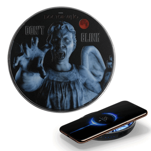 Doctor Who Weeping Angel Qi Wireless Charger With Illuminated Angel & Built-In Power bank
